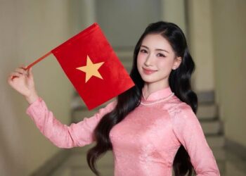 Ca sĩ Hòa Minzy và Hà Myo trúng cử Ban Chấp hành T.Ư Hội Liên hiệp Phụ nữ Việt Nam
- Ảnh 1.