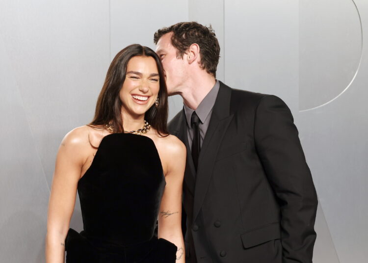Dua Lipa y Callum Turner  tuvieron una boda secreta el domingo 31 de mayo.  (Foto Prensa Libre: EFE)