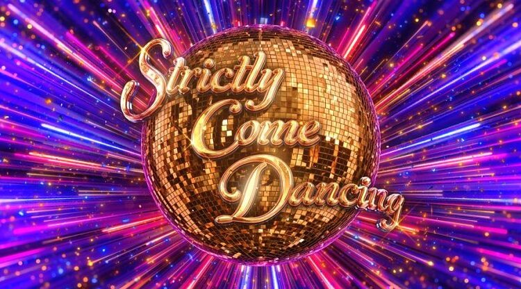 Explosión de colores detrás de la bola dorada brillante de Strictly Come Dancing
