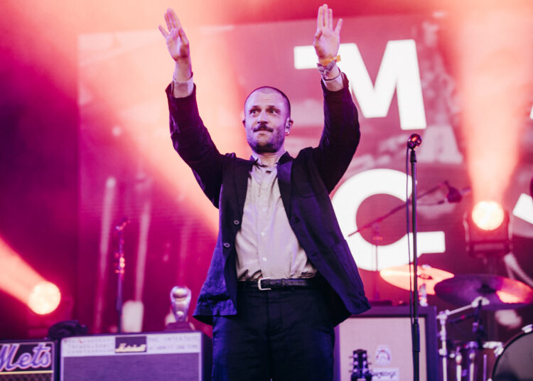 Los Maccabees comparten canciones que están ensayando para el setlist del verano de 2026, ¿con la colaboración de Jamie T y dos nuevas?