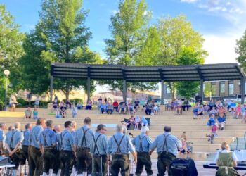 Los cantantes de Concord inauguran el festival "Música en el parque" de Nueva Ulm | Noticias, deportes, empleos