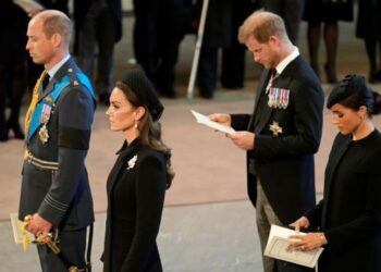 Los observadores reales detectan una posible excavación de Meghan Markle contra Kate Middleton con un regalo 'repugnante'