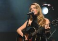 Maggie Rogers le cuenta a Arena sobre su cita con el reportero del NY Times