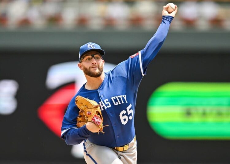 Noah Cameron de los Royals persigue una victoria difícil de alcanzar en choque contra Cards - Field Level Media - Soluciones de contenido deportivo profesional