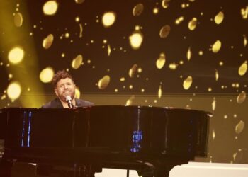 Archivo - El cantante Pablo López durante la Gala de la 30º edición de los Premios Dial, en el Recinto Ferial de Santa Cruz de Tenerife, a 12 de marzo de 2026, en Santa Cruz de Tenerife, Tenerife, Canarias (España). Los Premios Dial 2026 celebran su 30ª e