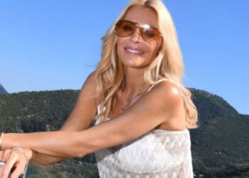 Tess Daly comparte fotos explosivas del anillo antes de la 'actualización dividida' de Vernon | Noticias de celebridades | Mundo del espectáculo y televisión