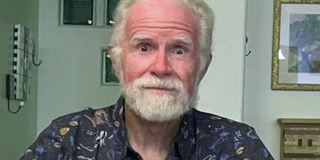 Tim Ryan, ex corresponsal de Variety en Honolulu, muere a los 80 años