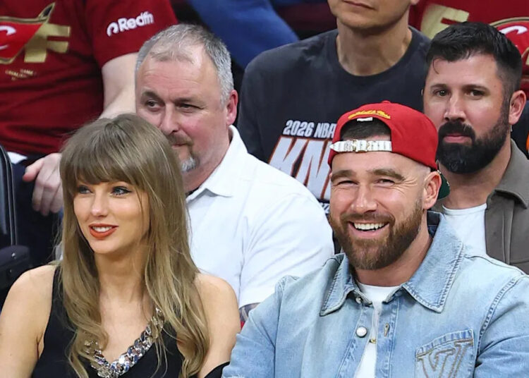 Travis Kelce baila y entusiasma a la multitud en el concierto de Taylor Swift Remix