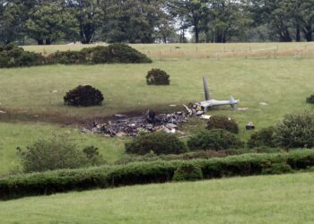 El helicóptero se estrelló poco antes de las 4 de la madrugada del miércoles en Devon.