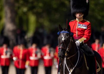 Trooping the Color 2026: cómo ver el desfile de cumpleaños oficial del rey Carlos III en BBC TV e iPlayer