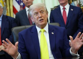 Trump anuncia una 'manifestación para poner fin a todas las manifestaciones' después de que los artistas se retiraran de los conciertos del 250 aniversario