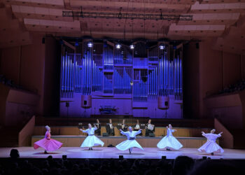 Istanbul Whirling Dervishes, de Turquía,