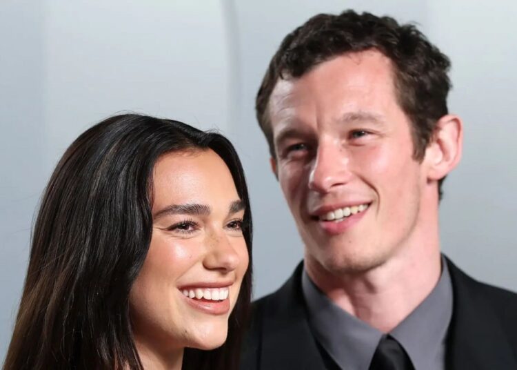 Un vestido con historia: Los detalles del matrimonio de Dua Lipa y Callum Turner