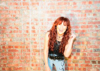 Uniendo el pasado y el presente: el último proyecto de Jo Dee Messina marca el primer álbum de música nueva en 12 años