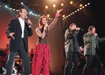 Víctor Manuel, Joan Manuel Serrat, Ana Belén y Miguel Ríos movieron masas en Pamplona: “Me siento tan ligado a esta ciudad como si estuviera en casa”