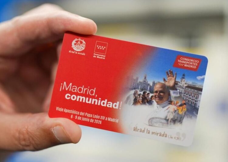 Foto: Tarjeta por la visita del Papa. (Metro de Madrid)