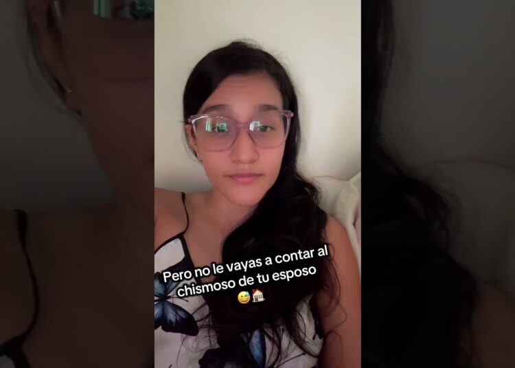 Cuando te cuentan un chisme y lo compartes con tu esposa #humor #comedia #esposos #chismes #risa