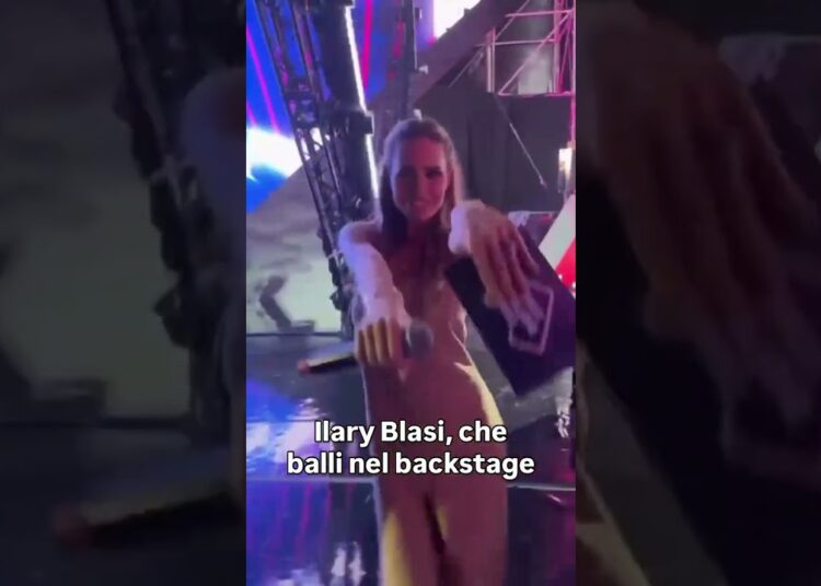 Ilary Blasi scatenata nel backstage di Tim Summer Hits 2024 🔥💃 Imperdibile!