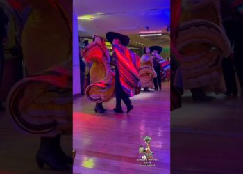 Bailando el Gavilán 😍🙌🏾✨ #danza #showtime #folklore #espectaculo #cultura #tradición #bailarines