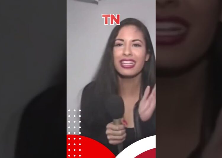 El hermano de Selena pide que se aprendan bien las canciones #abquintanilla  #angelaaguilar