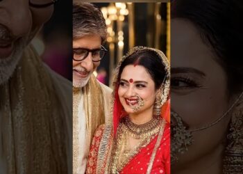 Roz aati ho tum khayalon mein ❤️💎🌹 Amitabh love story #rekha #amitabh #bollywood #hindisong #oldsong