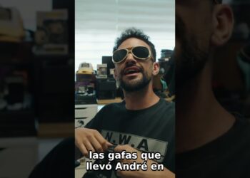 Paliza espectacular: Samuel Molina noquea en vivo y el público enloquece