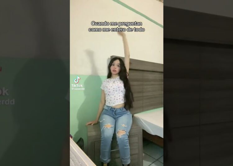 ami los chismes me caen del cielo🤣🤣🤣🤣