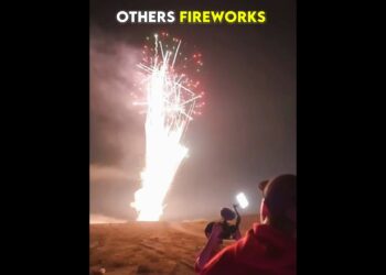 Others Fireworks 🎆 VS This One 💥🤯 #Fireworks #Shorts #ViralShorts