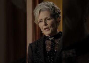 Vitória grita a Felipe afirmando que Melissa não vai embora #novela #novelas #alémdotempo
