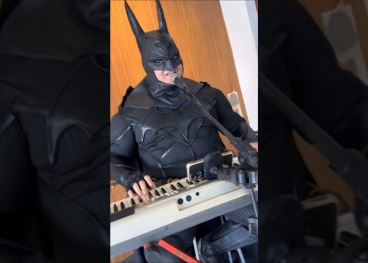 Batmarrone da Amazônia – esperando na janela #gilbertogil #xote #batman #aovivo #show