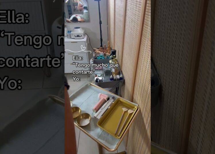 Todo listo✨️ para la sesión de chismes, digo para la sesión facial 🤭💕 Cupos limitados (786) 518-7342