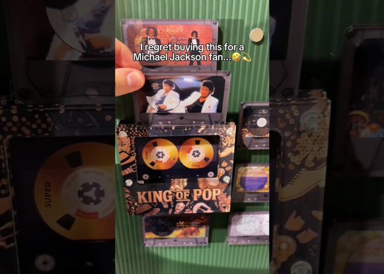 Tag someone who would love it!🫣💫 #cassette #retro #michaeljackson #nostalgia #music