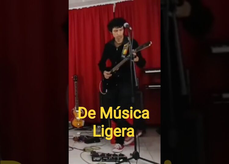De música ligera @SodaStereo @cerati #musica #sodastereo #cerati #rockenespañol #90s #cover