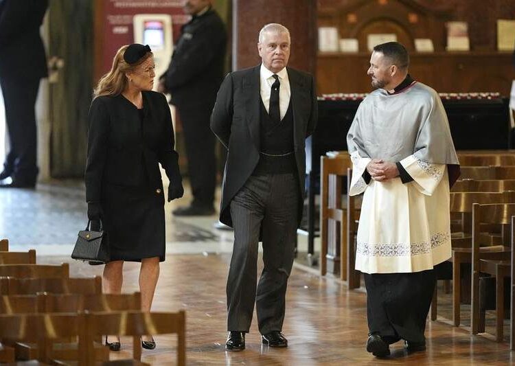 Sarah Ferguson y Andrés | Fuente: REUTERS