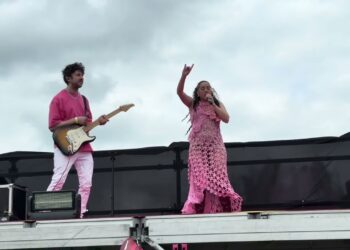 ¡El día más rosa de Vilna: Sandra Carrillo desata la locura total!