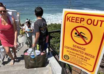 2,000-gallon sewage spill shuts down Laguna's Thalia Street Beach