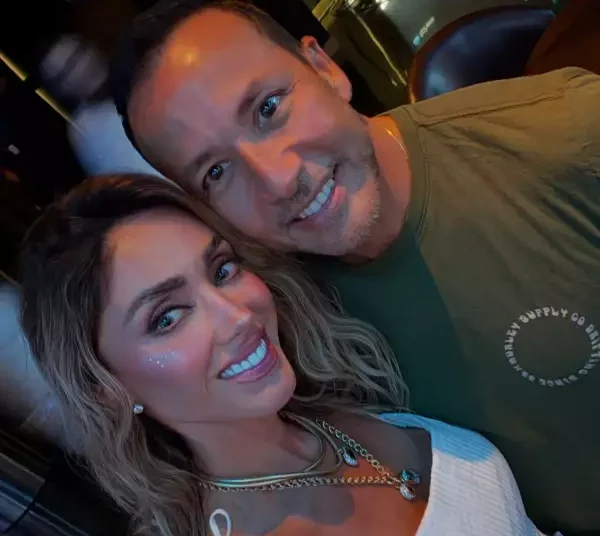 Anahí y Howie Dorough