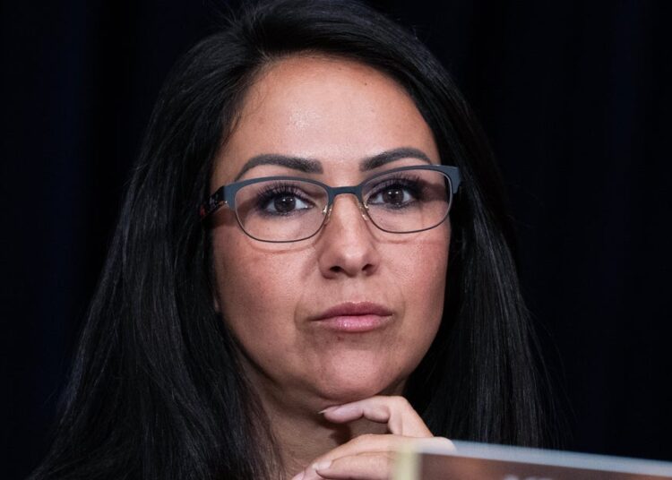 Boebert, acosado por los efectos del Botox en una entrevista asombrosa
