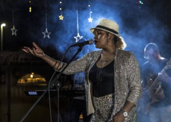 Ceuzany, la voz dorada de Cabo Verde con emoción volcánica