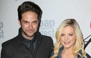 Kirsten-Storms-y-Brandon-presentan-GettyImages-512199184