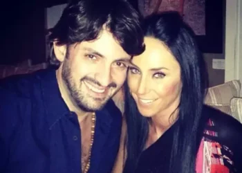 La conductora está muy enamorada de Víctor Manuel Álvarez Puga, uno de los abogados más prestigiosos de México. Aquí te revelamos más información de su vida y sus ex parejas.