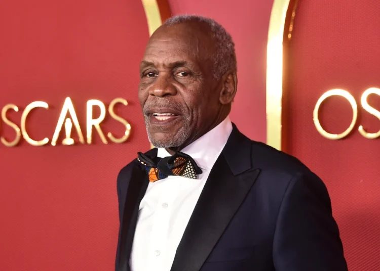 El actor y activista Danny Glover dice que tiene Alzheimer