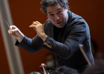 Gustavo Dudamel prepara concierto en Hollywood Bowl a beneficio de Venezuela