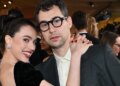 Jack Antonoff y Margaret Qualley terminaron después de que ella se saltó la boda de Swift