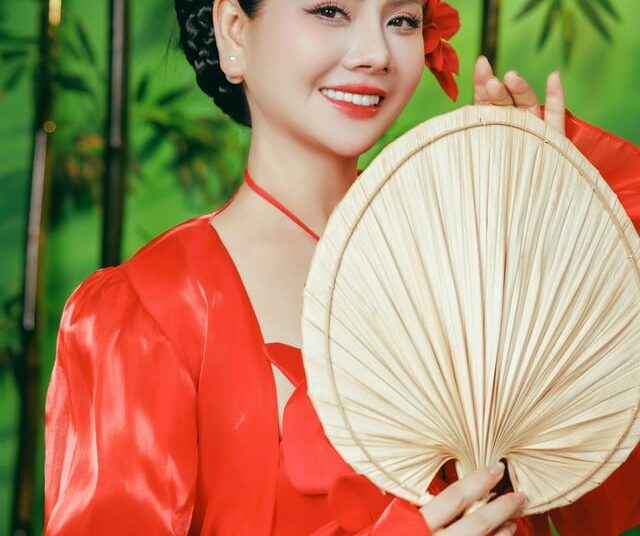 La capitana y cantante Luong Nguyet Anh revela detalles de su vida a los 36 años - Foto 1.