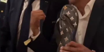 jorge-campos-infantino-chanclas.jpg