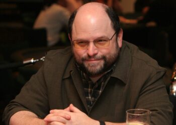 La estrella de 'Seinfeld' se disculpa por filmar un boceto 'inapropiado' con un menor