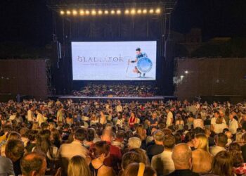 La película "Gladiador" aterrizó en el histórico Circo Máximo de Roma