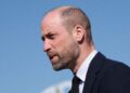 El príncipe William no puede darse el lujo de pelear con su padre, señaló un experto real.MEGA