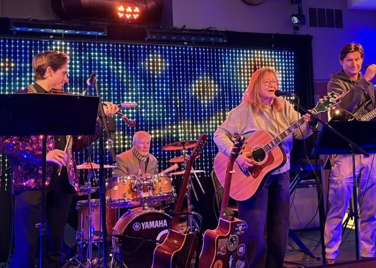 Los eventos dominicales en Longmont incluyen el concierto de Sonador en Bricks on Main